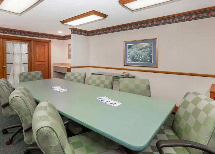 Fairbridge Express Forsyth Il Motel *