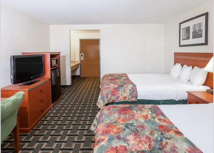 Fairbridge Express Forsyth Il Motel Decatur